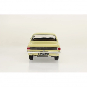 Miniatura Chevrolet Opala 2500 1969 Bege 1:24 California Toys Cal24205