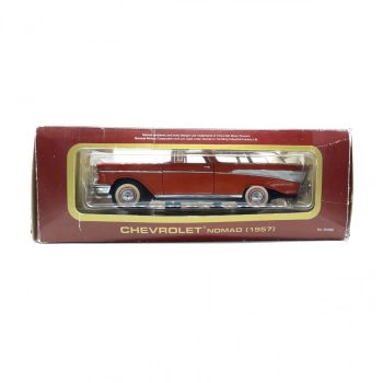 Miniatura Chevrolet Nomad 1957 1:18 Road Legends